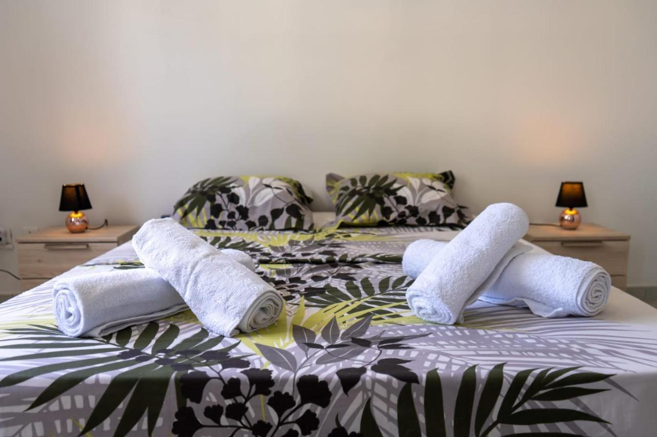 La Villa Noemie - Parking - Proche Des Plages Sainte-Anne Εξωτερικό φωτογραφία